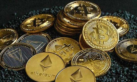 قیمت لحظه‌ای ۱۰ ارز دیجیتال برتر | بیت‌کوین، اتریوم، ریپل و بقیه